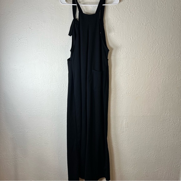 Halara Black Adjustable Waffle Plicated Overalls Jumpsuit - Picture 8 of 13